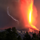 Illustration for article titled Jaw-Dropping Photographs Show The Villarica Volcano Erupting in Chile
